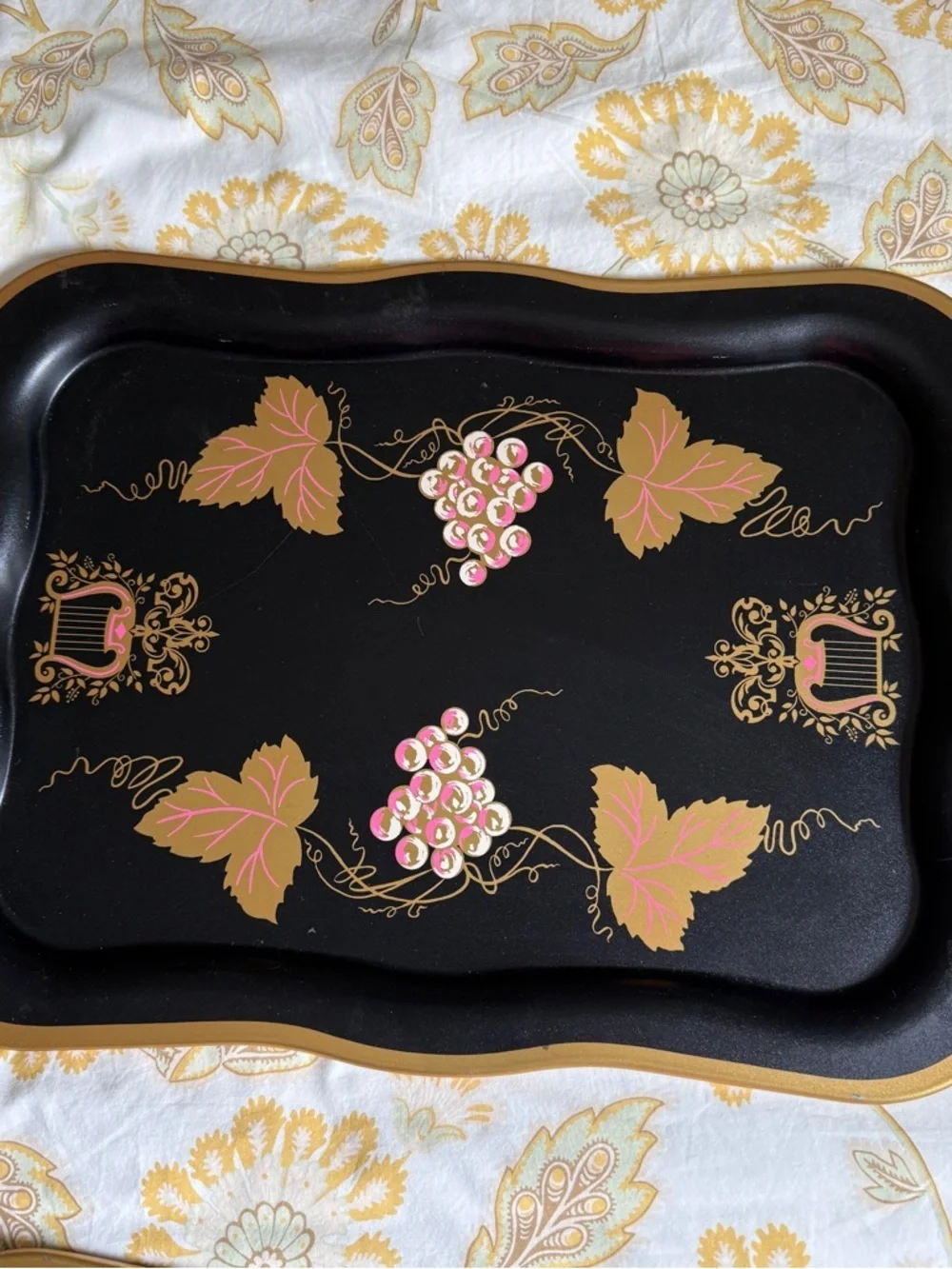 Vintage Trays set of 4 Large Black Floral Tole Metal Hand Painted Toleware Trays